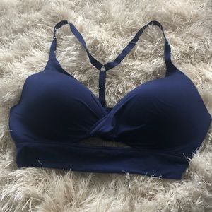 Victoria’s Secret uplift no wire bra